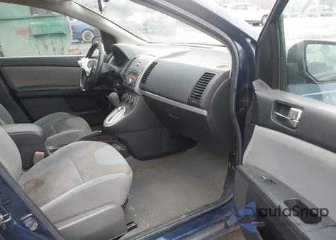 2010 Nissan Sentra 2.0S z USA, uszkodzony, nr VIN 3N1AB6AP5AL720656
